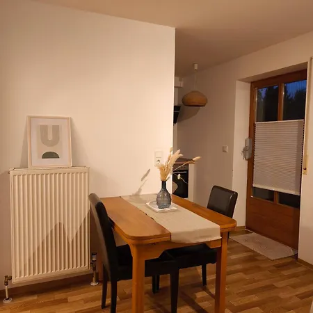アパート Sonnige Souterrain-einliegerwohnung Im Herzen Parsbergs