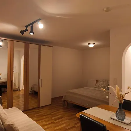 Sonnige Souterrain-einliegerwohnung Im Herzen Parsbergs 아파트 파르스베르그