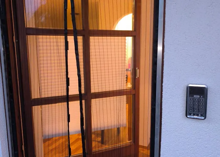 Апартаменты Sonnige Souterrain-einliegerwohnung Im Herzen Parsbergs *